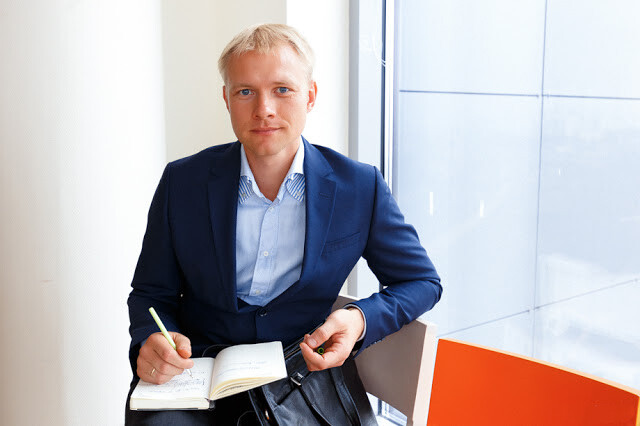 <p>
Врач, кандидат медицинских наук, преподаватель медицинского университета</p> <p>
Врач, кандидат медицинских наук, преподаватель медицинского университета</p>